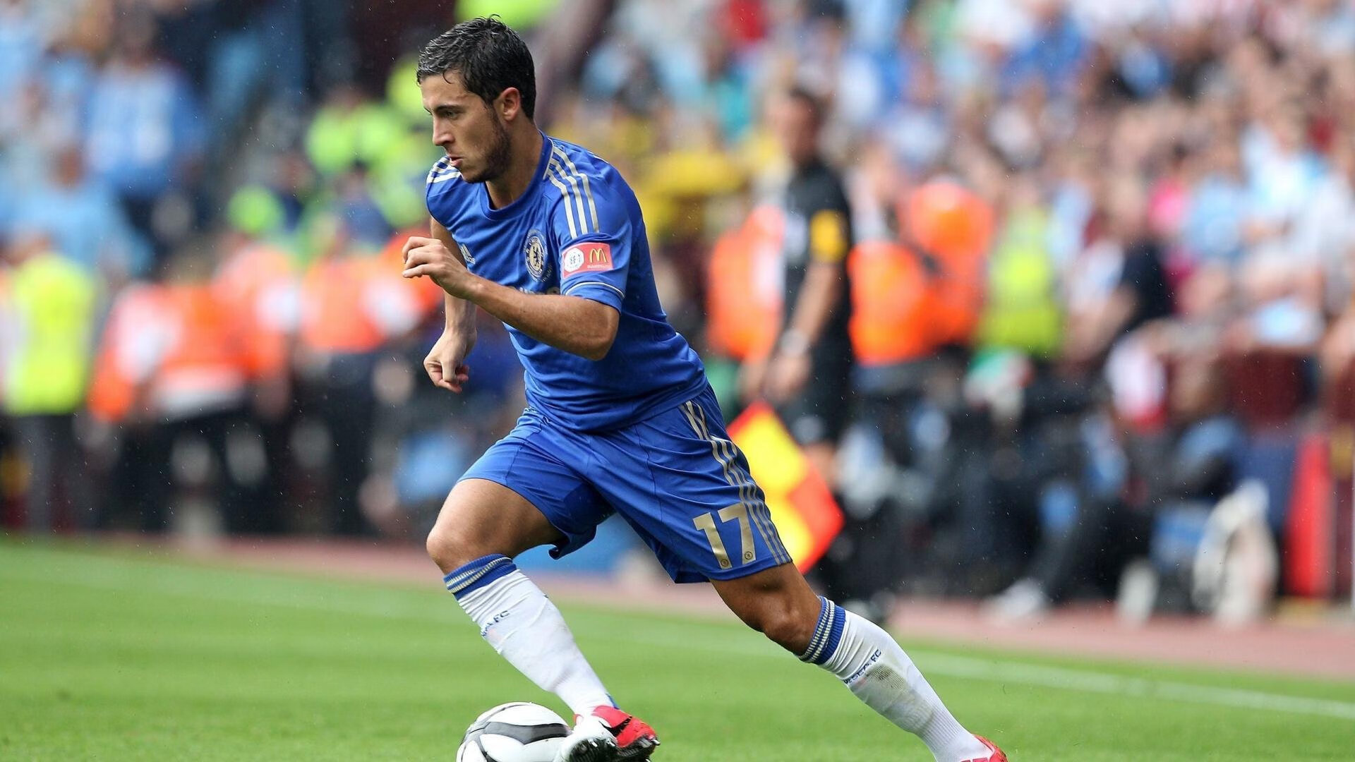 “尼古拉斯·桑特基的精准罚球与领袖气质，帮助阿根廷美洲狮队屡创佳绩”